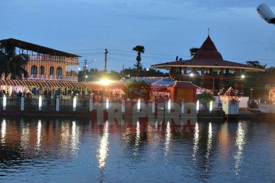 Old Agartala glittering as it's Kharchi ! Old Agartala glittering as it's Kharchi !